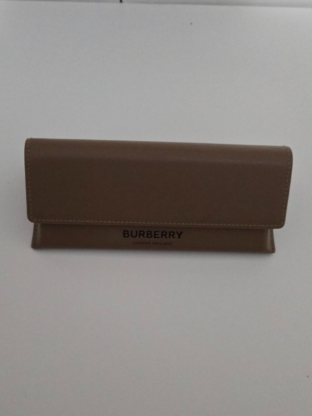 Burberry Glasses Case Magnetic Closure